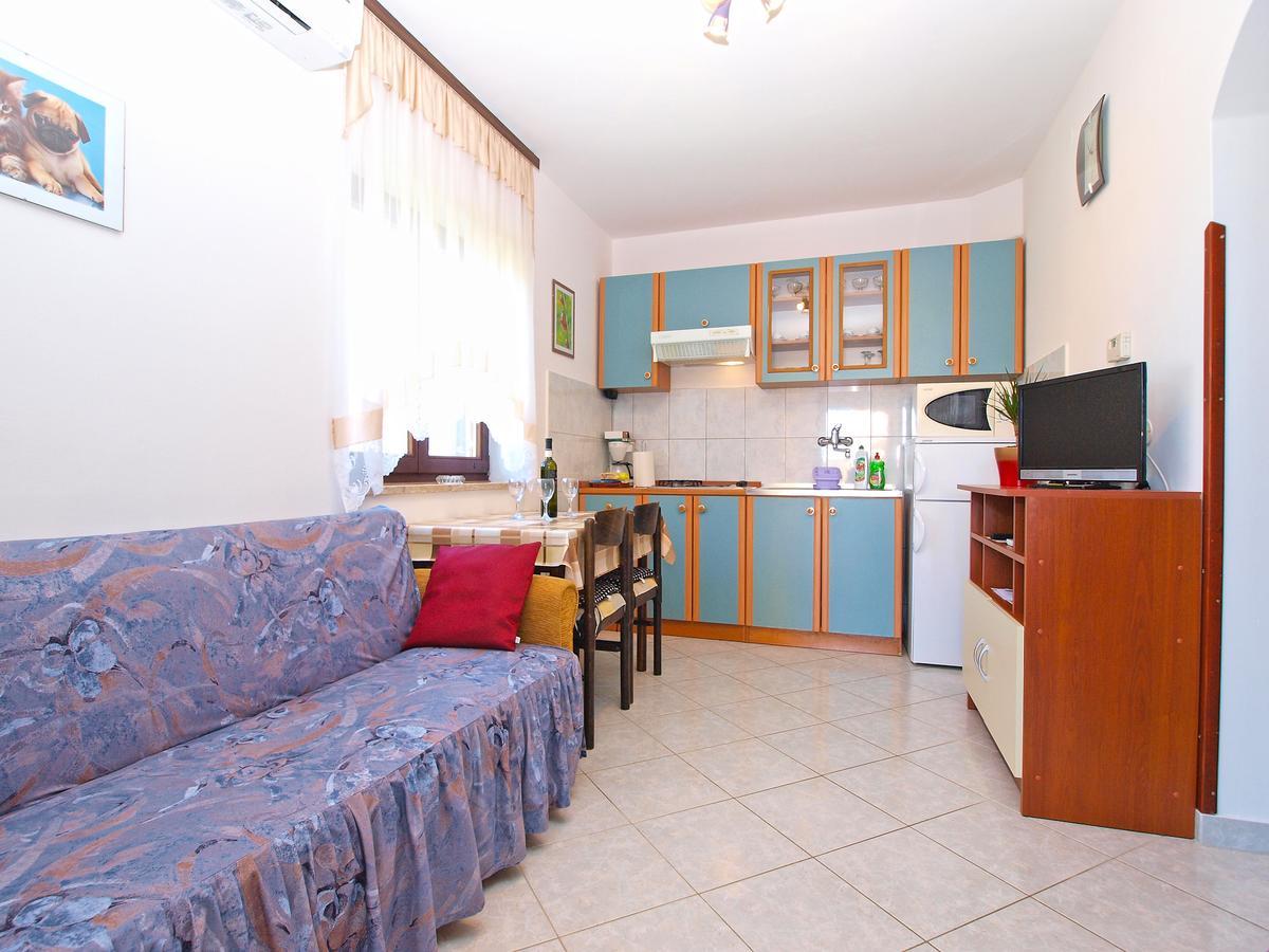 Apartments Blazenka 1270 Pula Zewnętrze zdjęcie