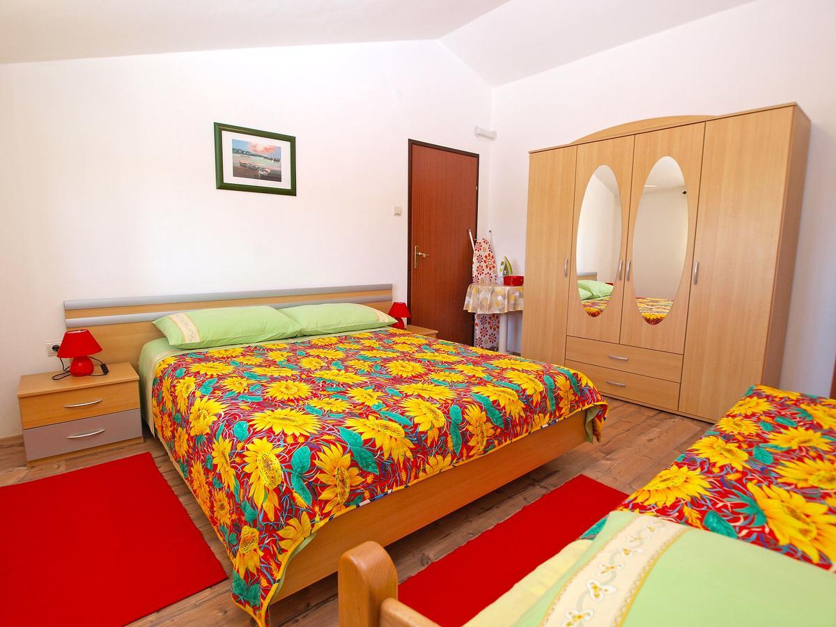 Apartments Blazenka 1270 Pula Zewnętrze zdjęcie